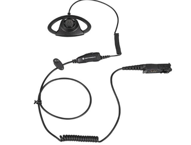 Motorola  DP2000 PMLN6757 D-style Earpiece with in-line Microphone (Black)
