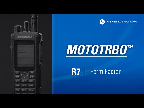 Motorola R7a Non-Keypad Portable Digital Two Way Radio - Quad Pack